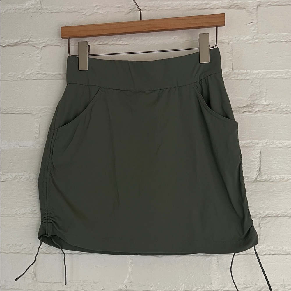 Columbia Skort Green Women’s Size Small Good Condition
